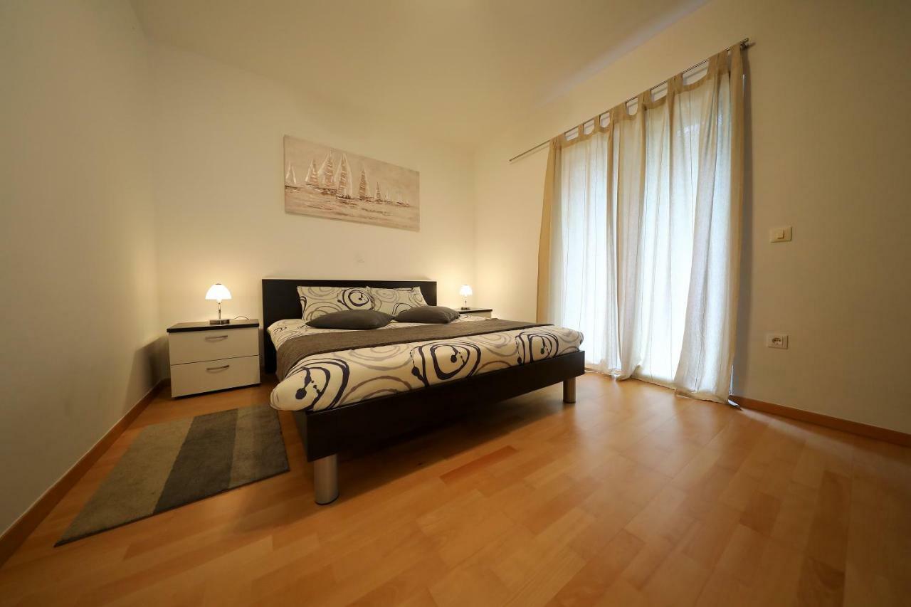 Luxury Villa Nada With Pool Petrcane Εξωτερικό φωτογραφία