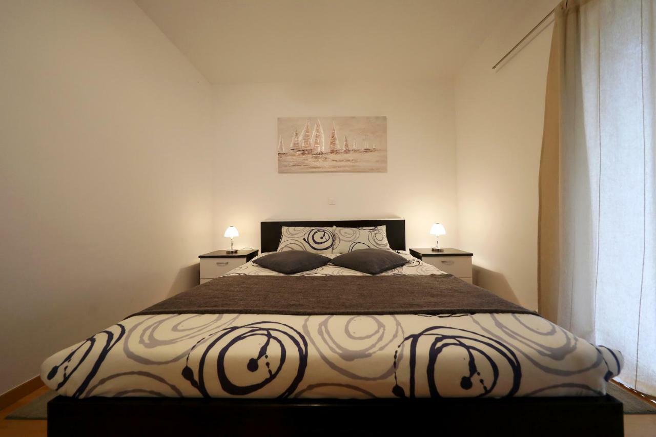 Luxury Villa Nada With Pool Petrcane Εξωτερικό φωτογραφία