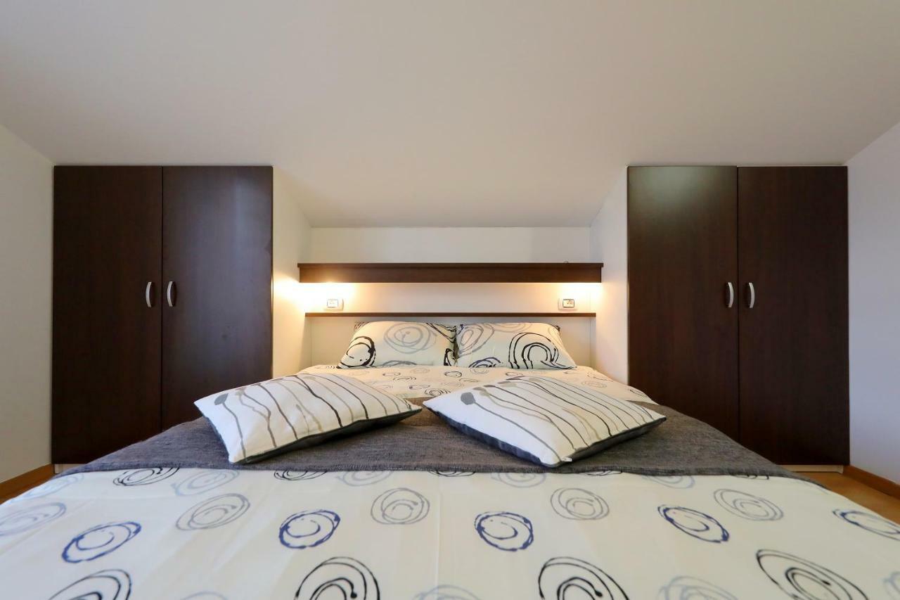 Luxury Villa Nada With Pool Petrcane Εξωτερικό φωτογραφία