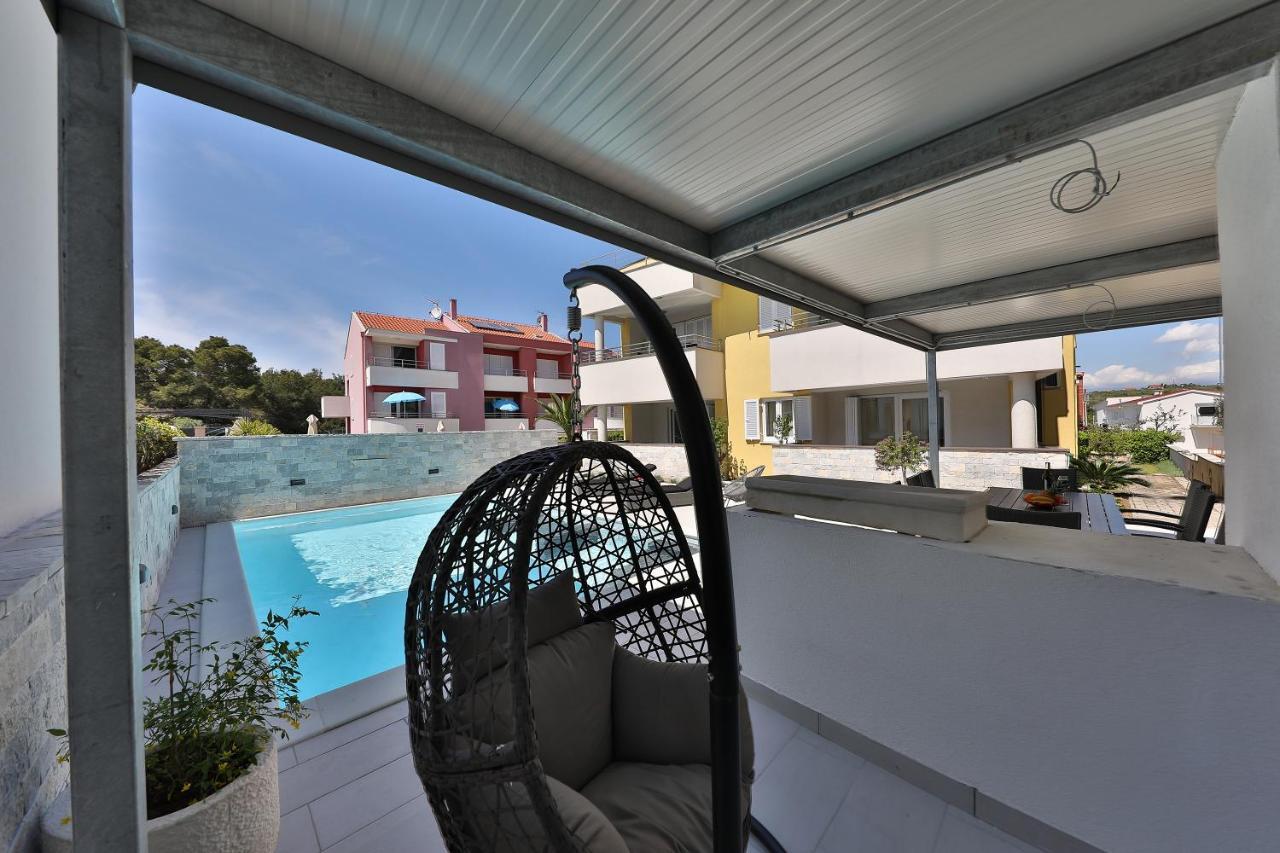 Luxury Villa Nada With Pool Petrcane Εξωτερικό φωτογραφία