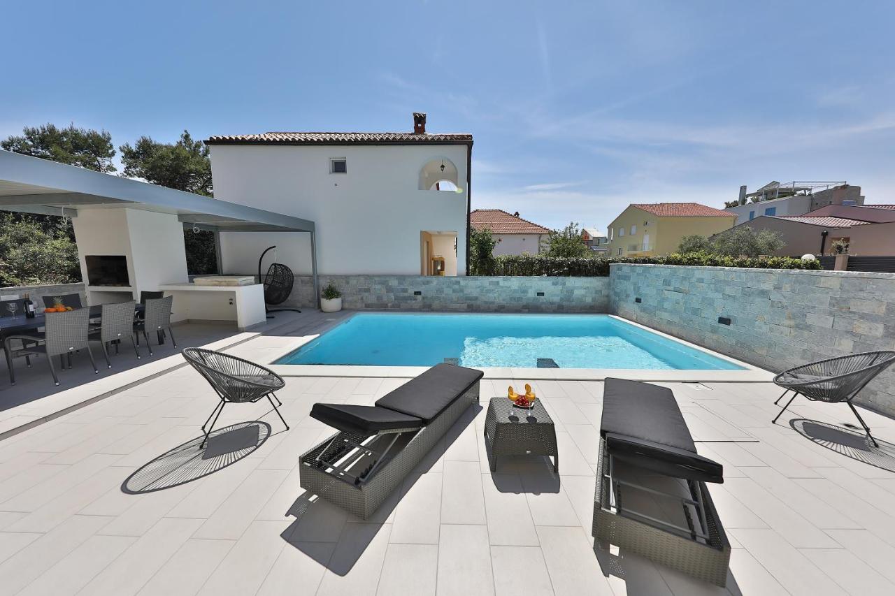 Luxury Villa Nada With Pool Petrcane Εξωτερικό φωτογραφία